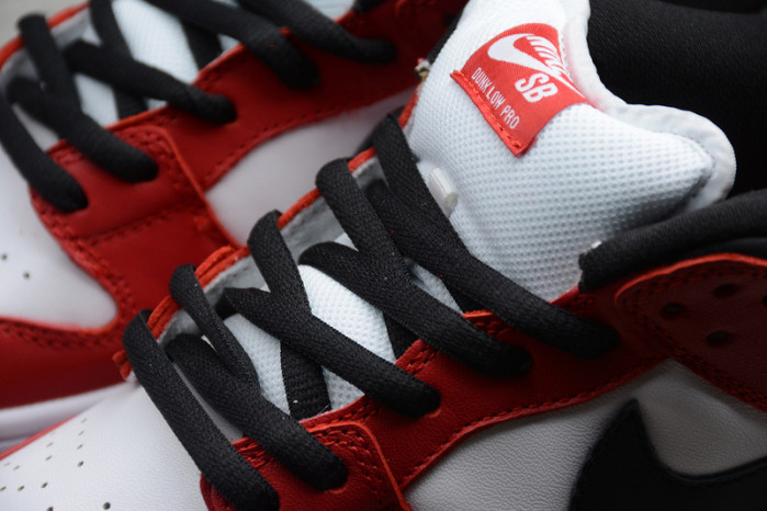 Nike SB Dunk Low J-Pack Chicago RED/WHITE-BLACK   BQ6817-600