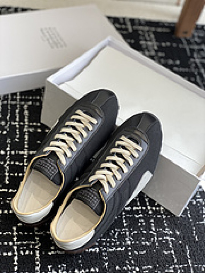 ma*s*n Ma*i*laa shoes