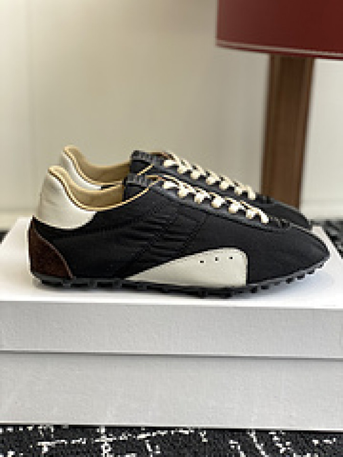ma*s*n Ma*i*laa shoes