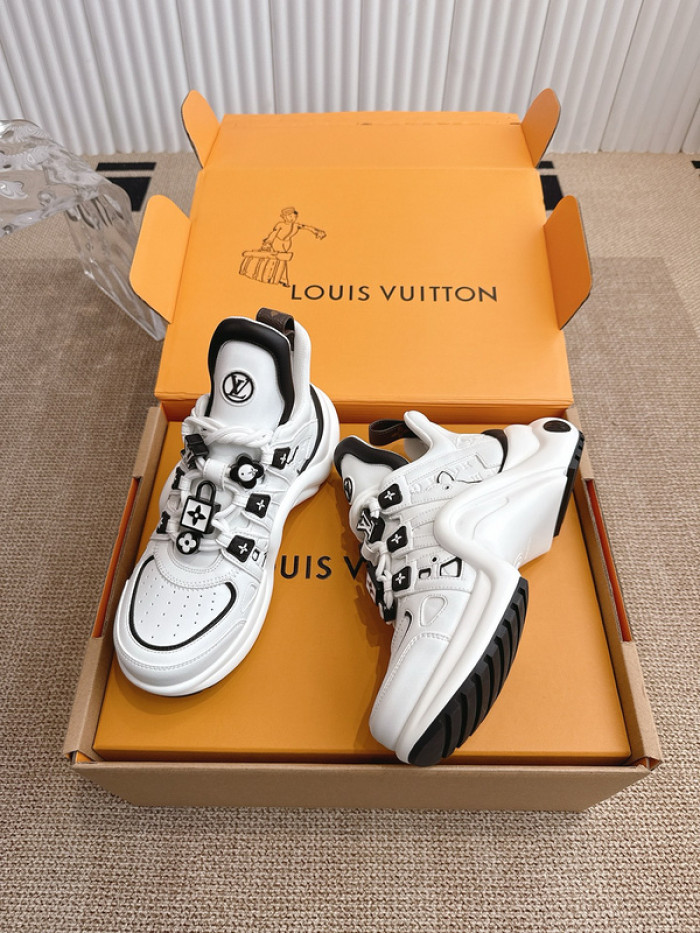 L&V SNEAKERS
