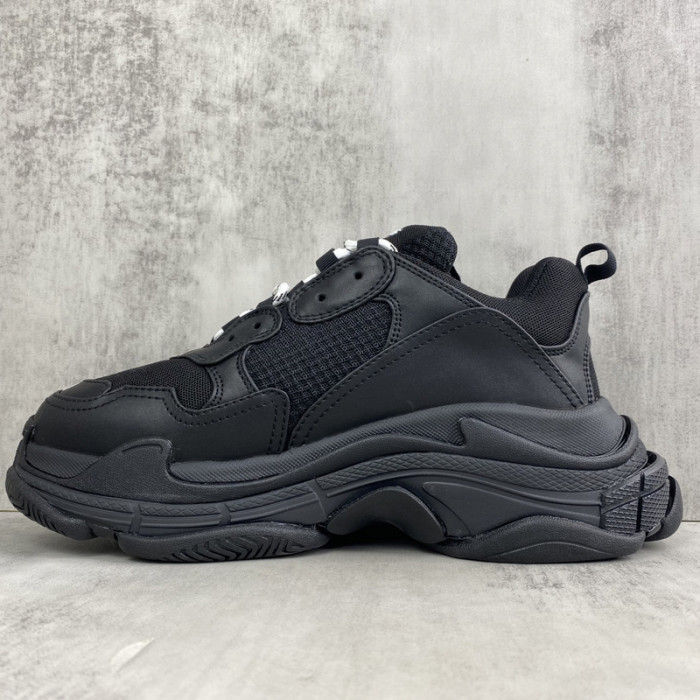 BL TRIPLE S TRAINERS
