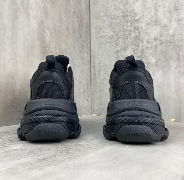 BL TRIPLE S TRAINERS