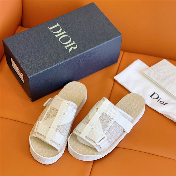 DO DESIGNER SLIPPERS
