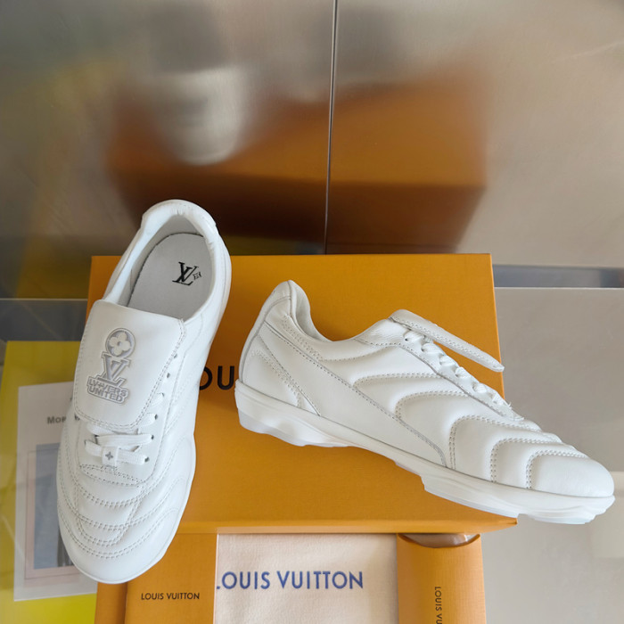 L&V SNEAKERS