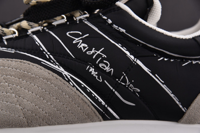 D designer sneaker