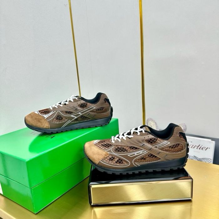 B0tt*ga Ven*ta SNEAKER