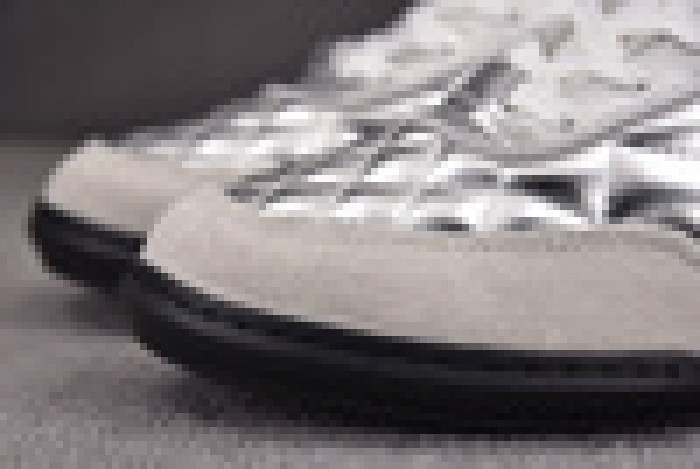 CHANEEL sneaker