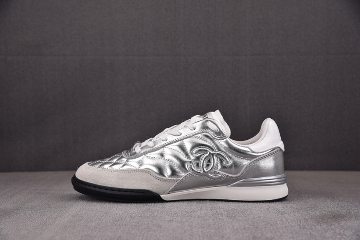 CHANEEL sneaker