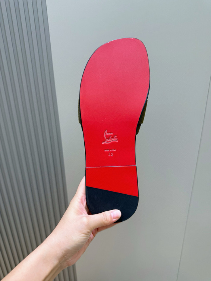 CL SLIPPERS