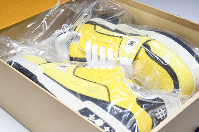 L&V SNEAKERS