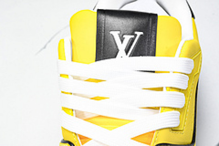 L&V SNEAKERS