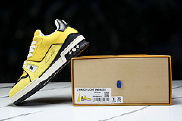 L&V SNEAKERS