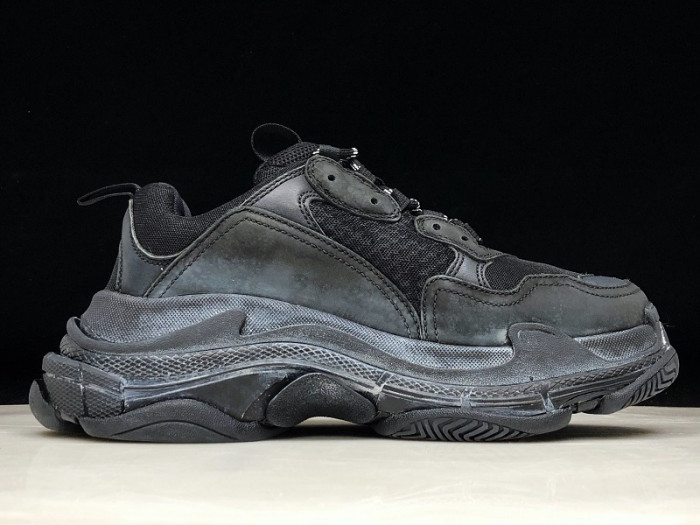 BLEN Triple S Triple Black (2018 Reissue) 51278 W0901 1000