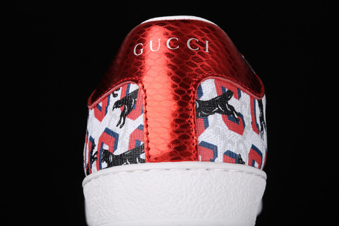 G*u*i sneaker