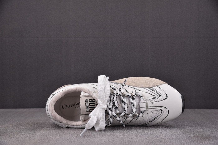 D designer sneaker