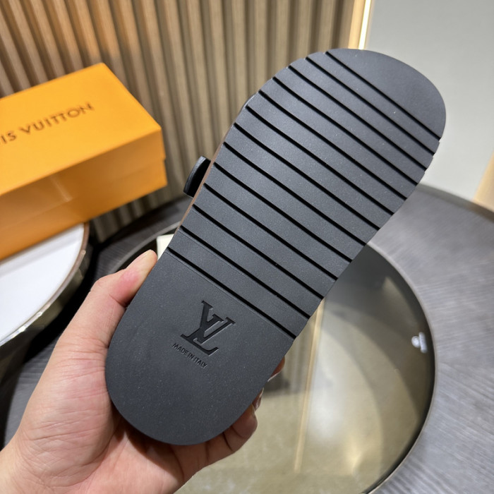 L&V SLIPPERS