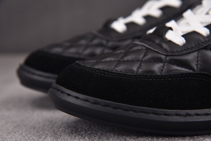 CHANEEL sneaker