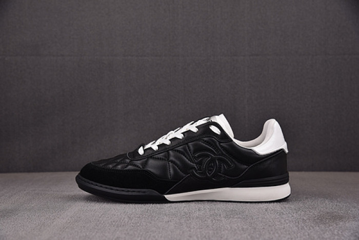 CHANEEL sneaker