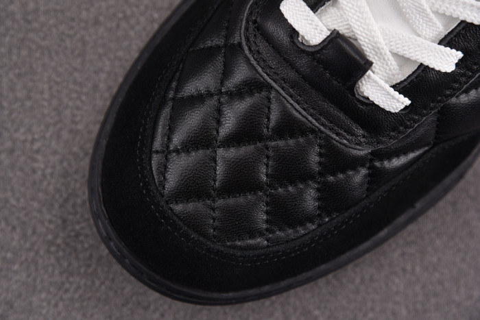 CHANEEL sneaker
