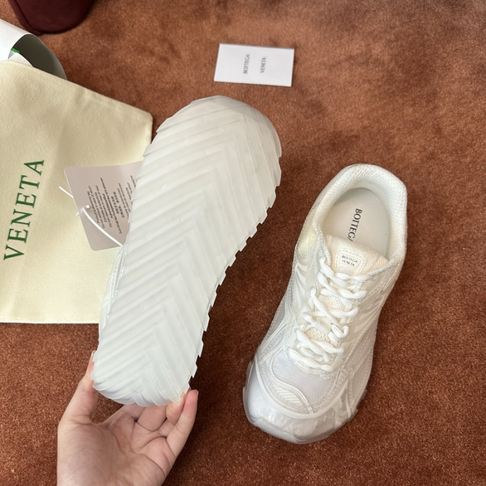 b0tte*a Ven*ta sneaker