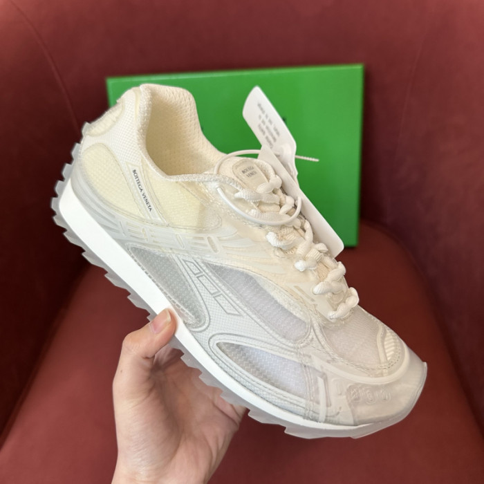 b0tte*a Ven*ta sneaker