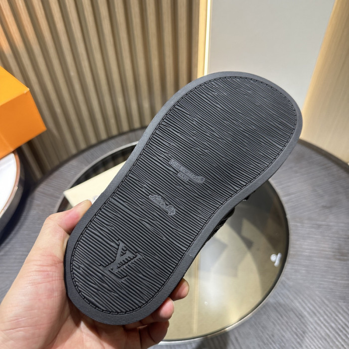 L&V SLIPPERS