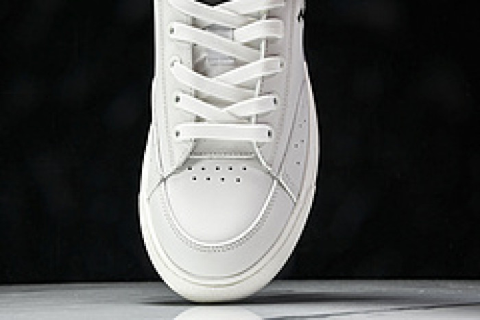 L&V SNEAKERS
