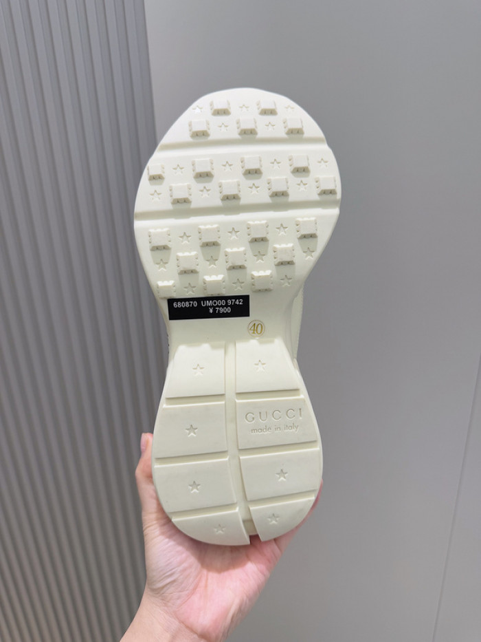 G*u*i sneaker