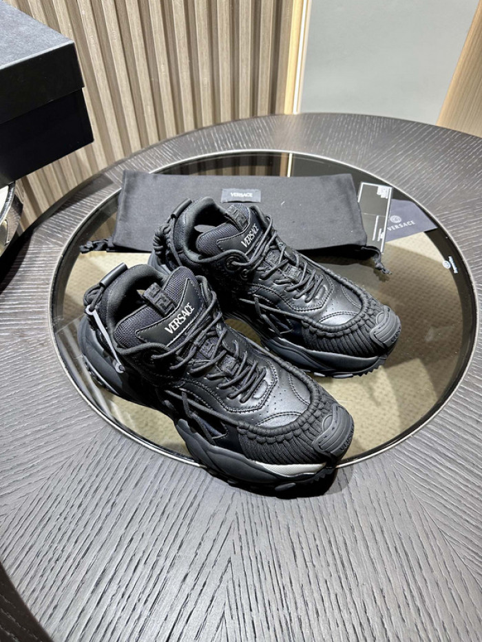 VER DESIGNER SNEAKERS