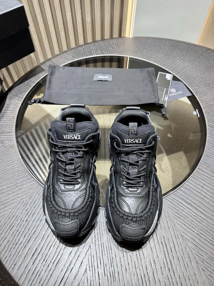 VER DESIGNER SNEAKERS