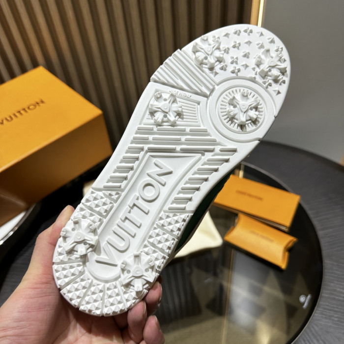 L&V SNEAKERS