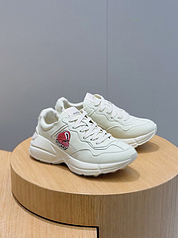 G*u*i sneaker