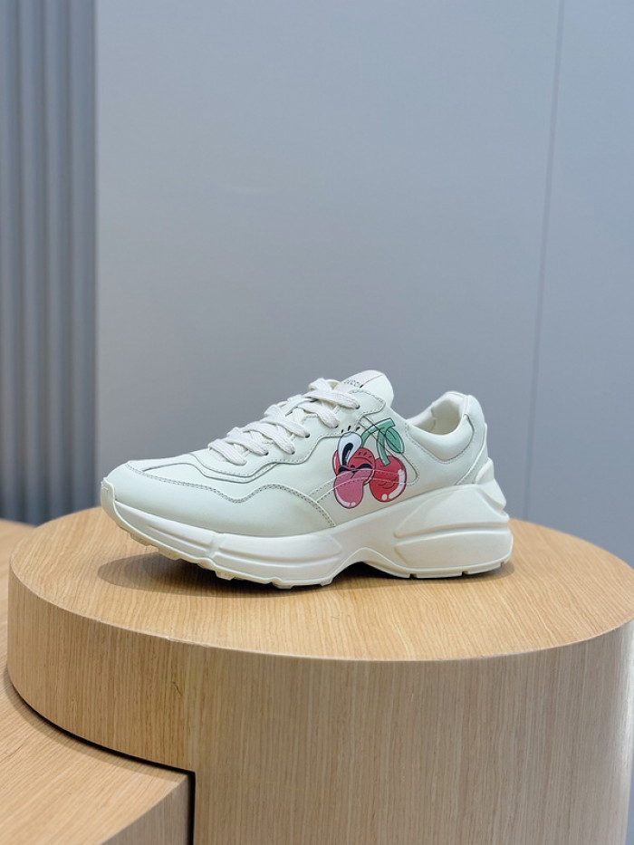 G*u*i sneaker