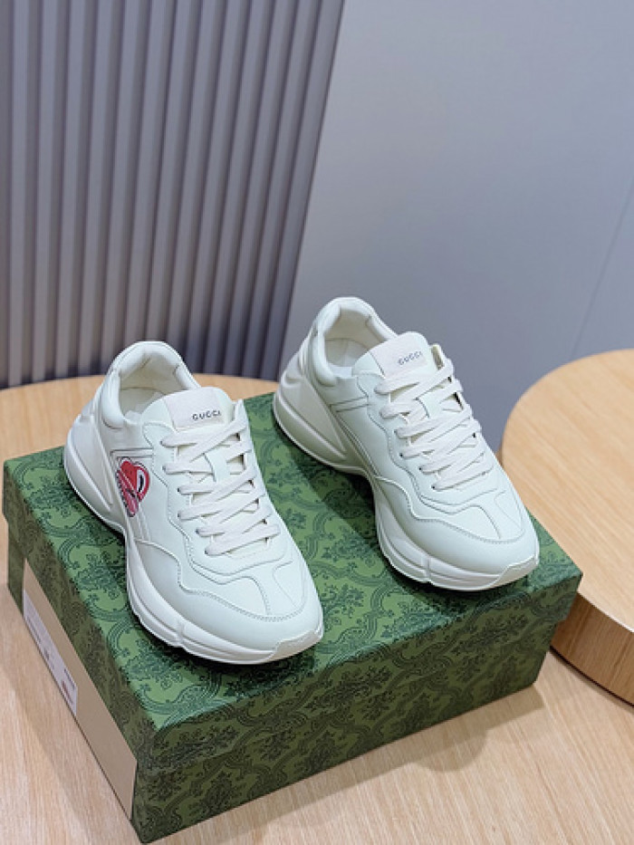 G*u*i sneaker