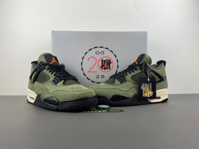 UNDEFEATED x Air Jordan 4 OG IB1519-200