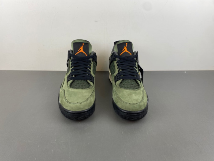 UNDEFEATED x Air Jordan 4 OG IB1519-200