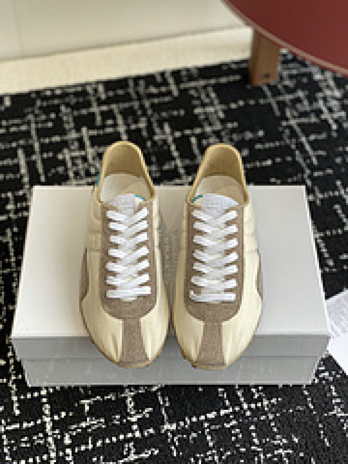 ma*s*n Ma*i*laa shoes
