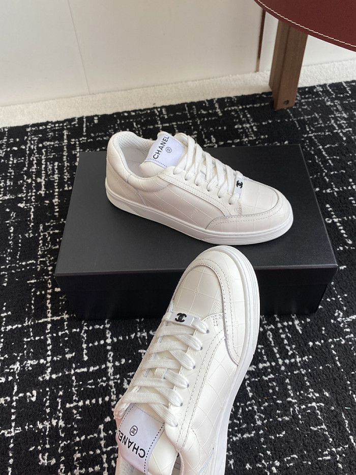 CHANEEL sneaker