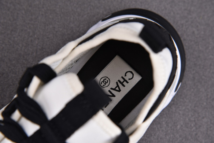 CHANEEL sneaker