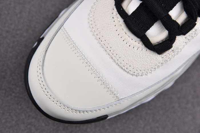CHANEEL sneaker