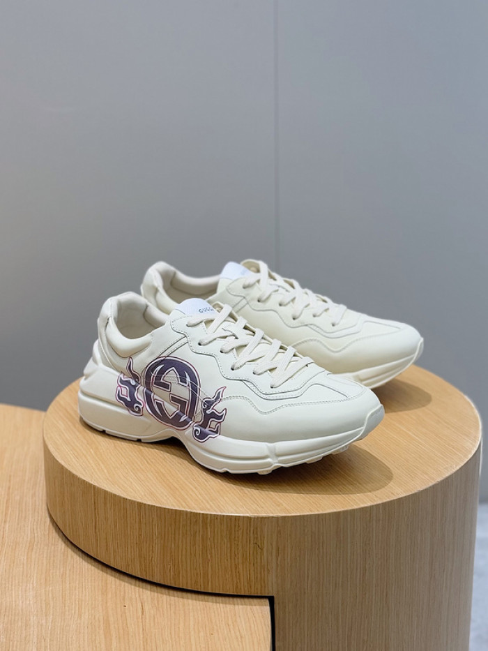 G*u*i sneaker