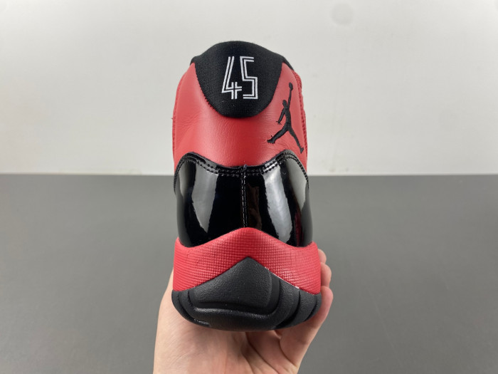 Air Jordan 11  CT8012-600