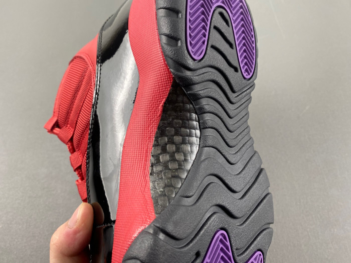 Air Jordan 11  CT8012-600