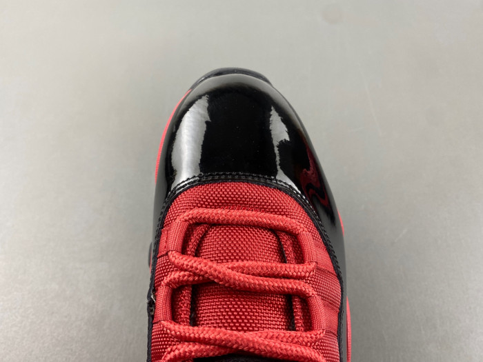Air Jordan 11  CT8012-600