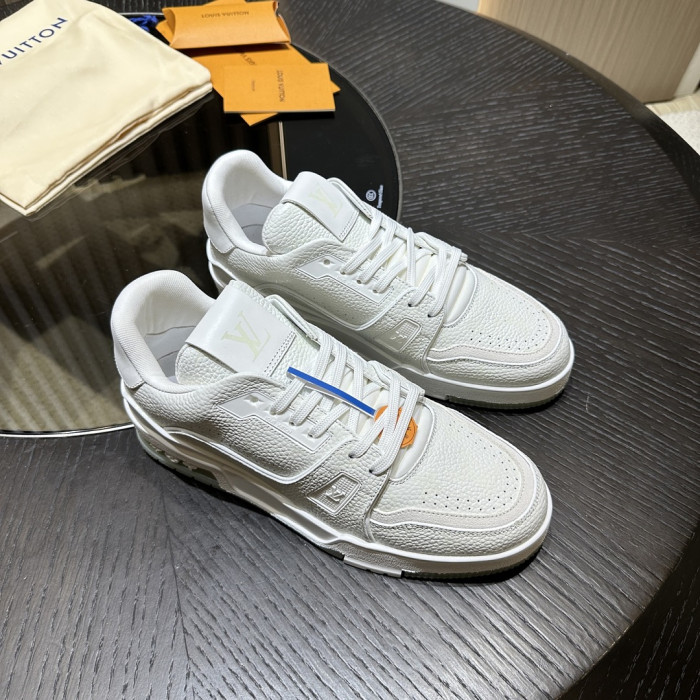 L&VT SNEAKERS