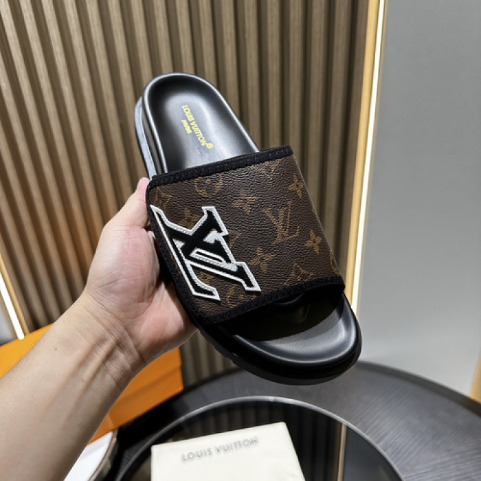 L&V SLIPPERS
