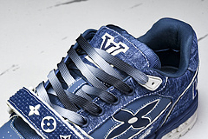 L&V SNEAKERS