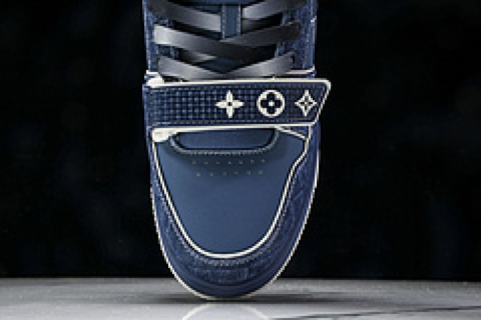 L&V SNEAKERS