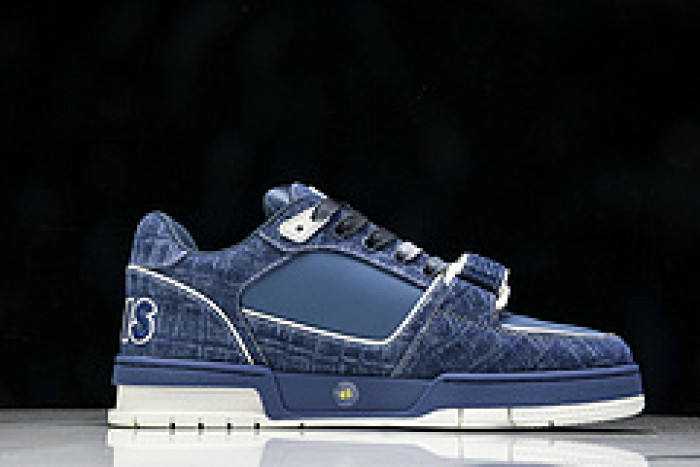L&V SNEAKERS