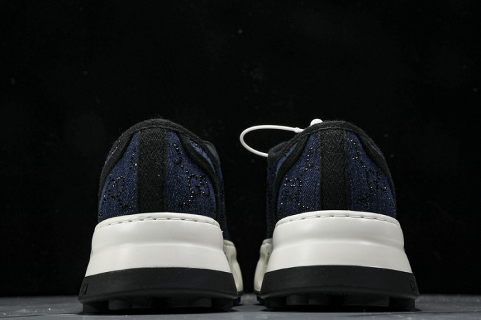 G*u*i sneaker